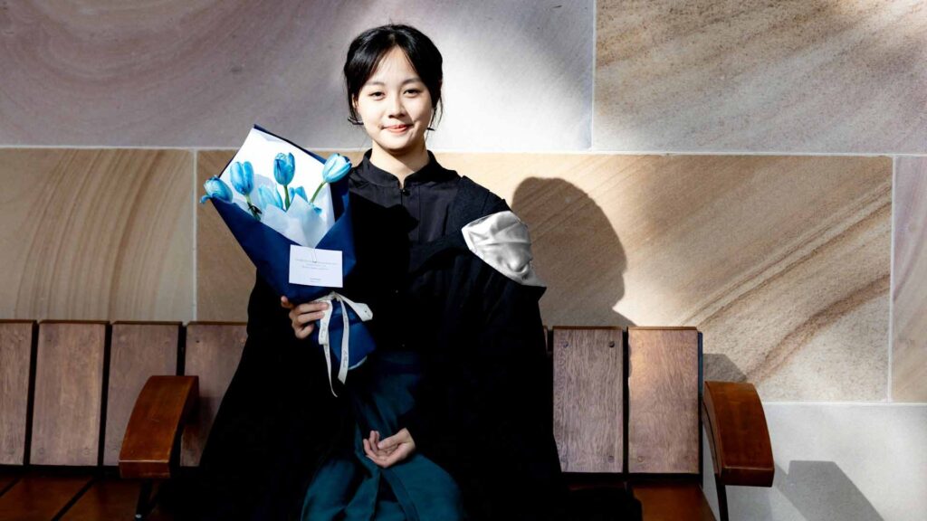 best collage graduation flower bouquets
